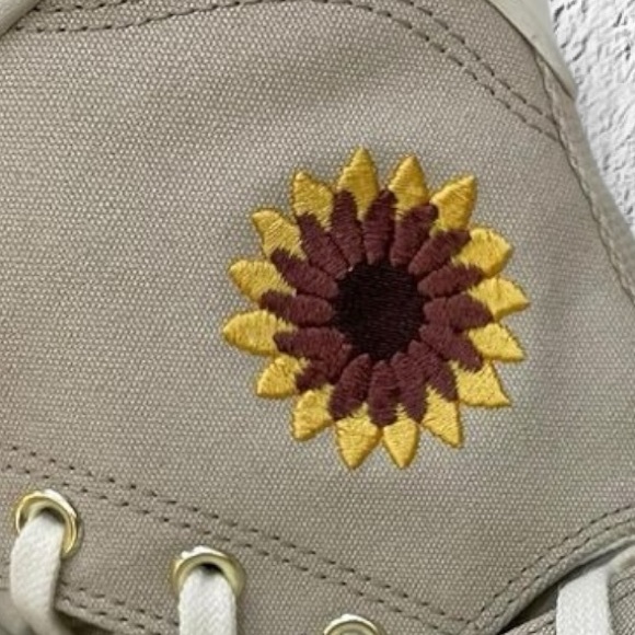 Converse Sneakers Run Star Legacy CX Sunflower High Top Platform Size 9 - Picture 9 of 15